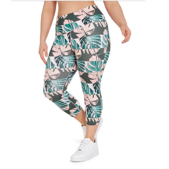 Nike plus size leggings - Picture 7 of 8